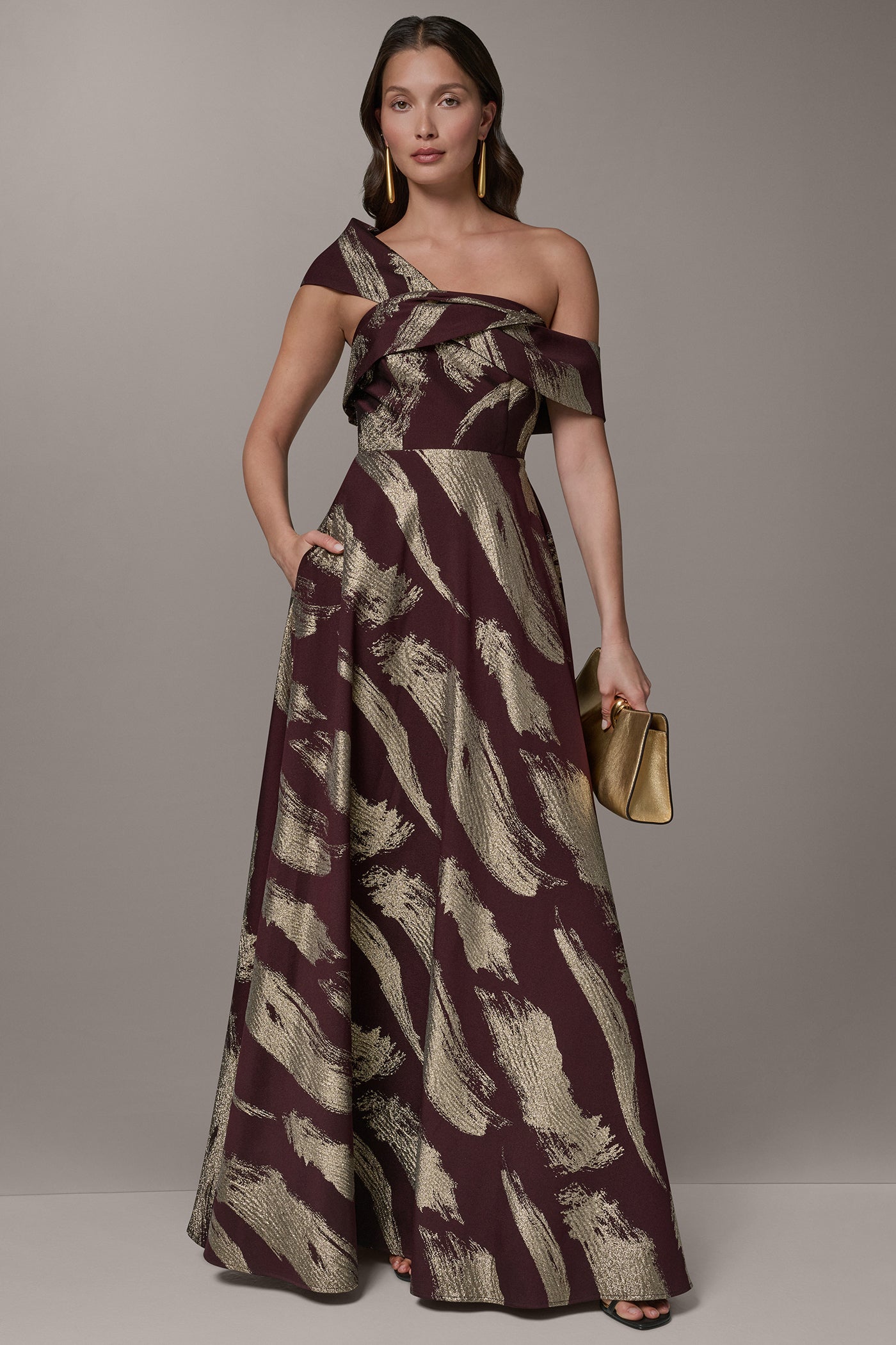 ONE SHOULDER METALLIC BRUSHTROKE GOWN
