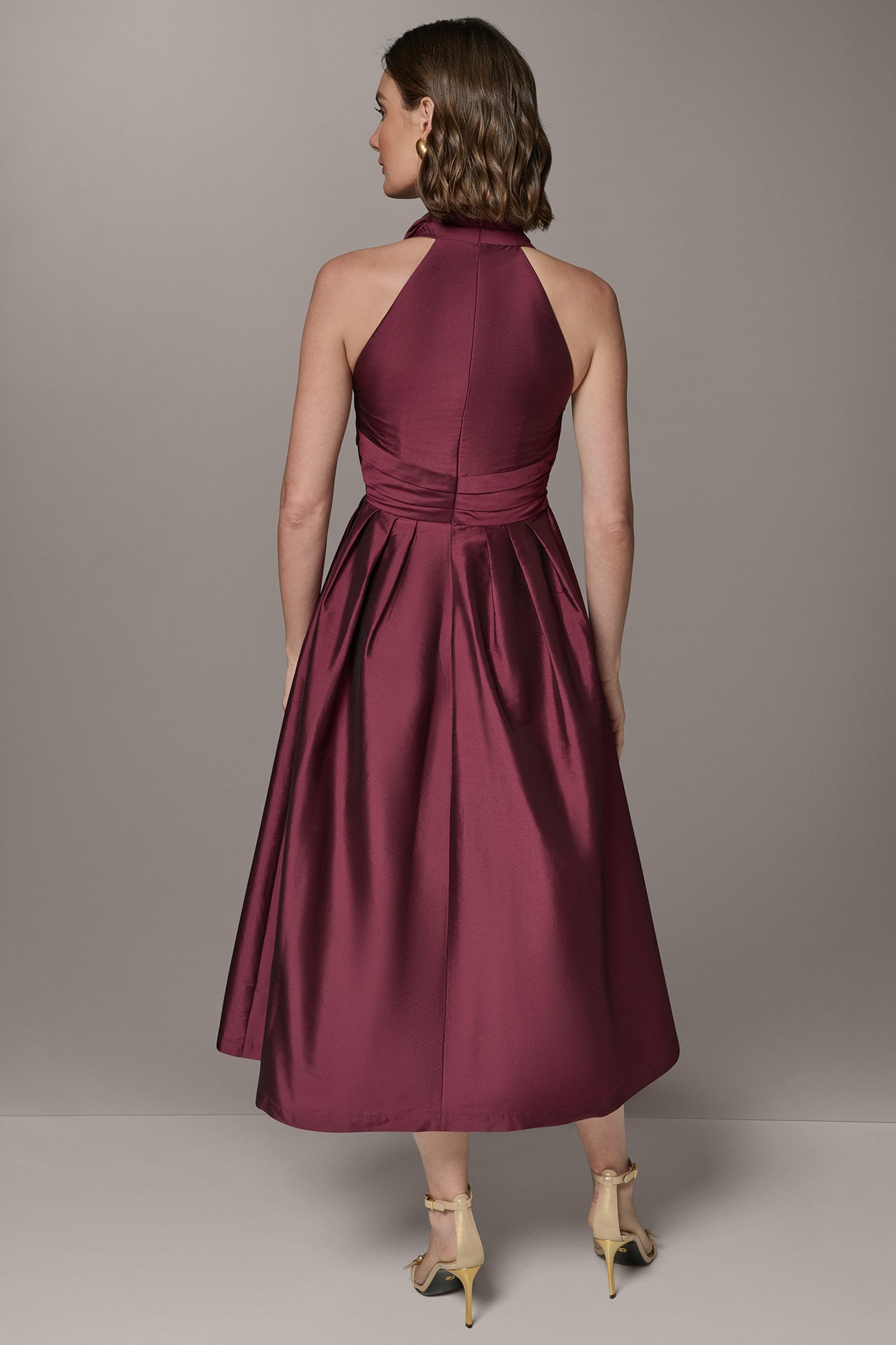 SLEEVELESS V-NECK TAFFETA MIDI COCKTAIL DRESS