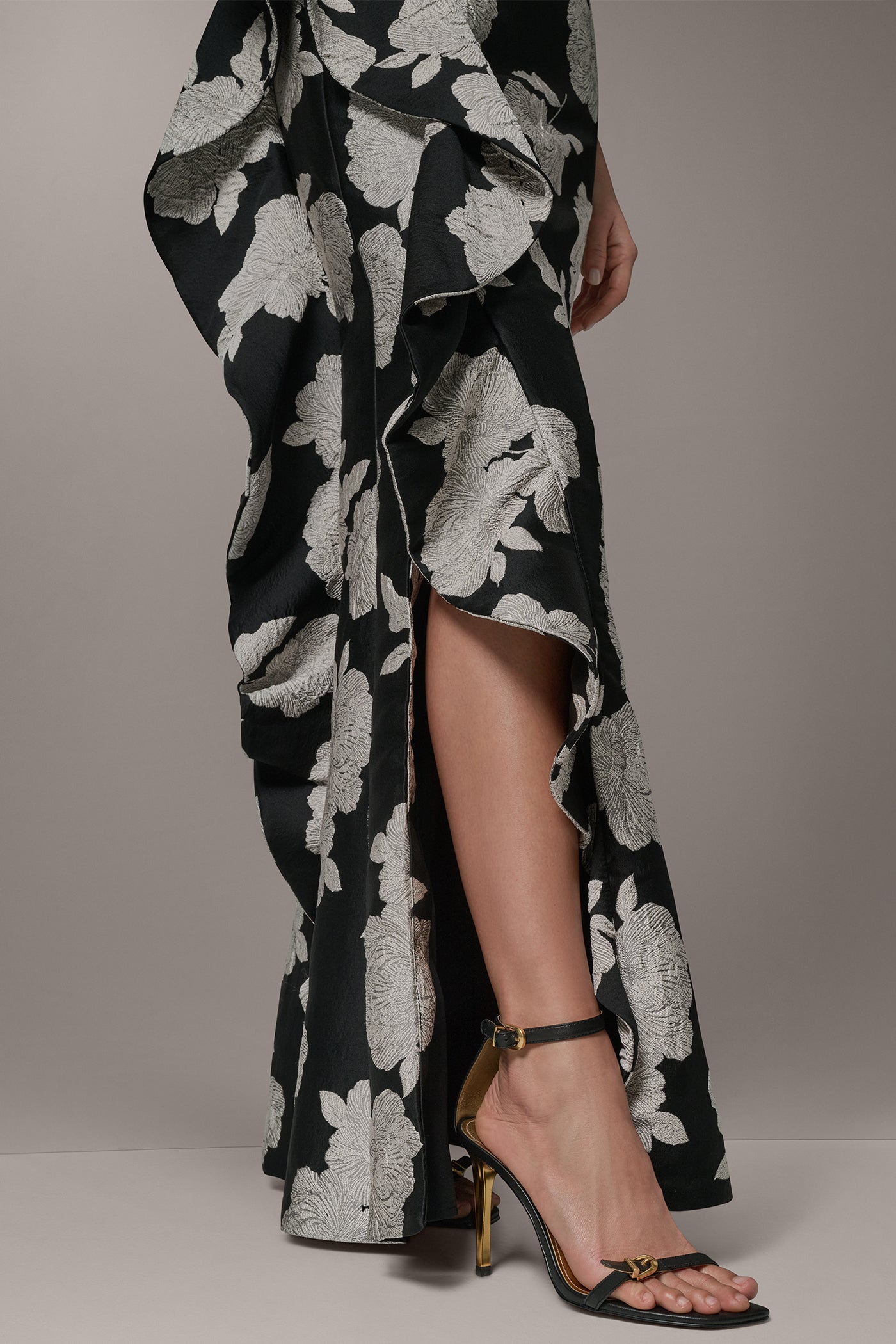 ONE SHOULDER FLORAL SIDE RUFFLE GOWN